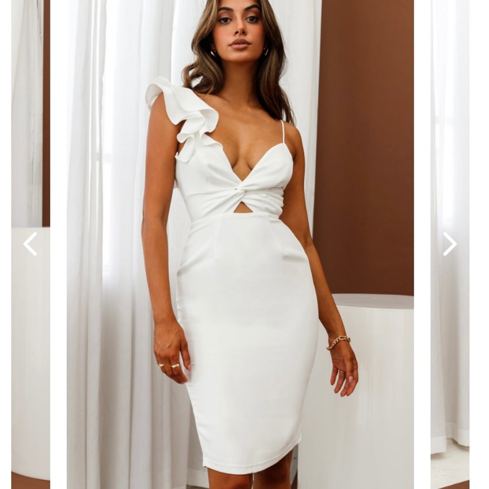 Brand new with tags Selfie Leslie White Iris Twist Dress, XS